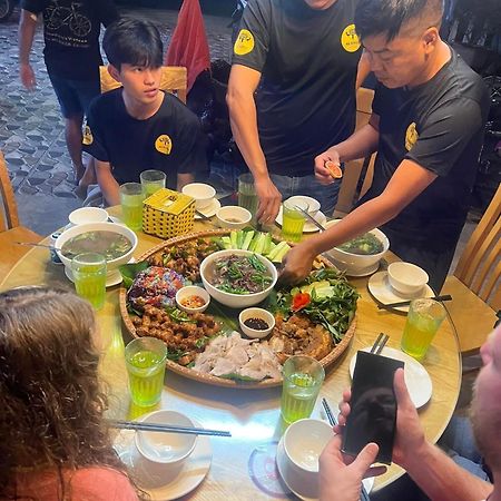 Nha San Homestay Yen Minh Екстериор снимка